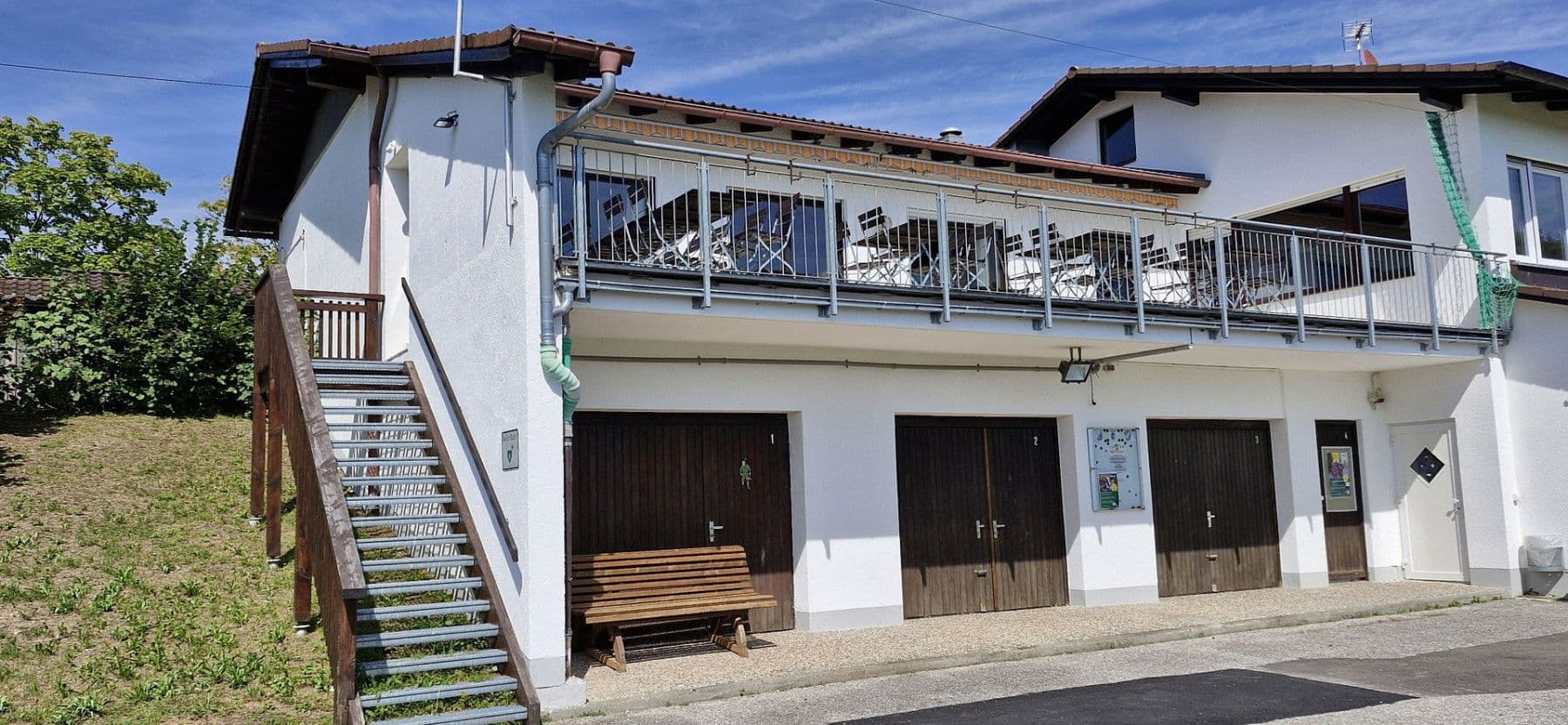 Prenájom nebytového priestoru 380 m², Hirschbergstraße 16, Wielenbach, Bavorsko Prenájom nebytového priestoru 380 m², Hirschbergstraße 16, Wielenbach, Bavorsko