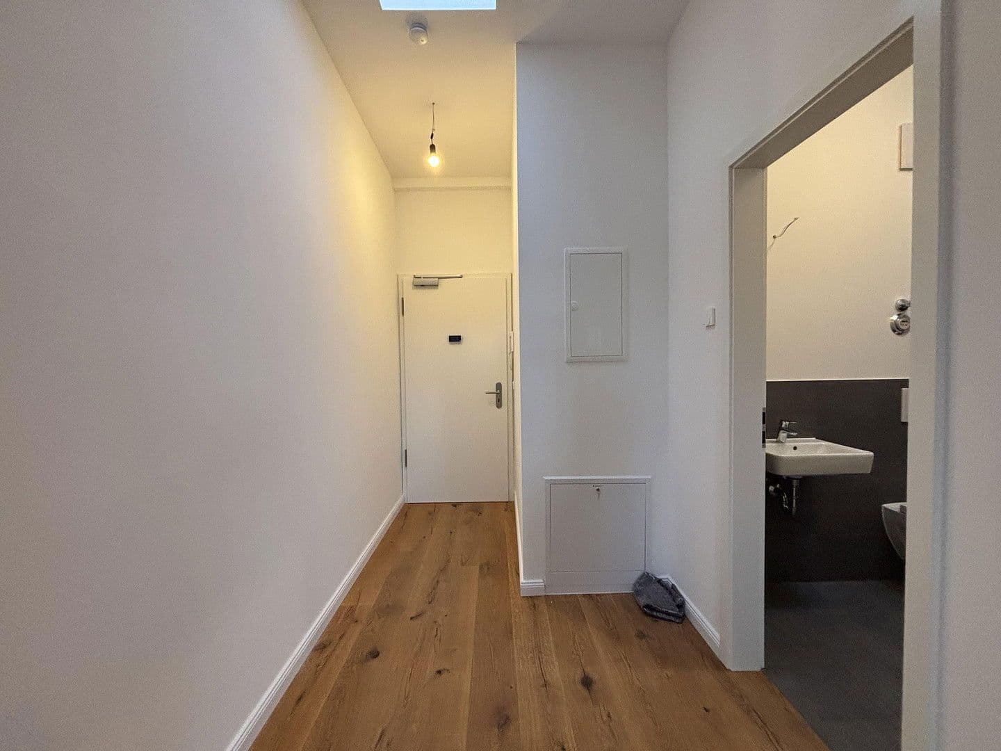 Prenájom bytu 1-izbový 35 m², Berlin, Berlín Prenájom bytu 1-izbový 35 m², Berlin, Berlín