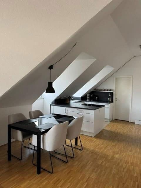 Prenájom bytu 2-izbový 63 m², Fürth Bayern, Bavorsko Prenájom bytu 2-izbový 63 m², Fürth Bayern, Bavorsko