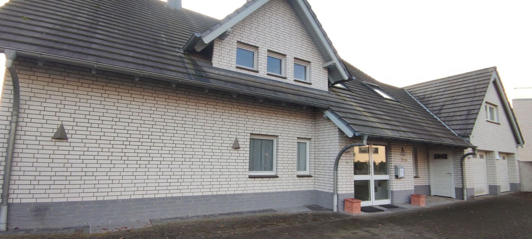 Predaj domu 277 m², pozemek 1.083 m², Stromberger Str. 15b, Rheda-Wiedenbrück, Severné Porýnie - Westfálsko Predaj domu 277 m², pozemek 1.083 m², Stromberger Str. 15b, Rheda-Wiedenbrück, Severné Porýnie - Westfálsko