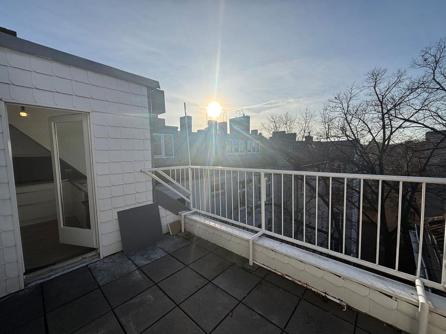 Prenájom bytu 3-izbový 152 m², Berlin, Berlín Prenájom bytu 3-izbový 152 m², Berlin, Berlín