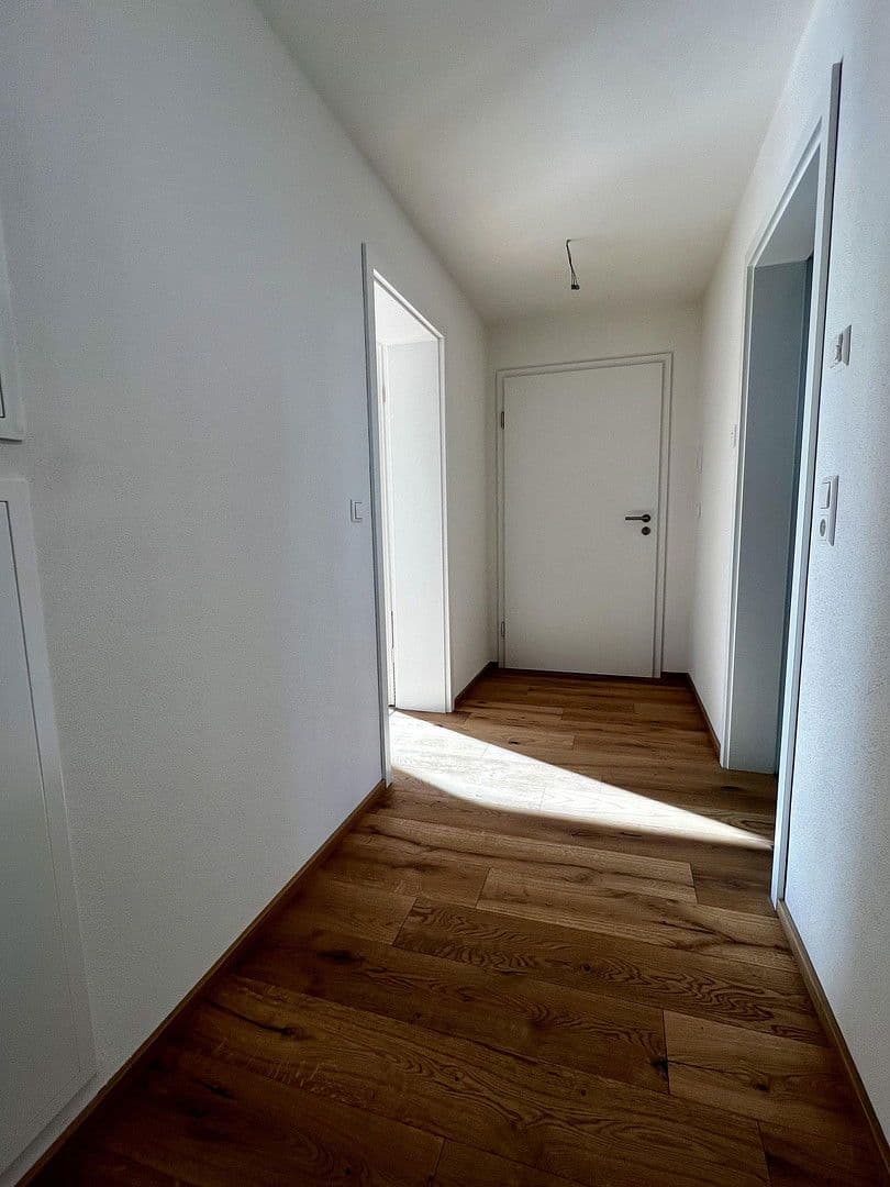 Prenájom bytu 2-izbový 66 m², Waldburg, Bádensko-Wurttembersko Prenájom bytu 2-izbový 66 m², Waldburg, Bádensko-Wurttembersko