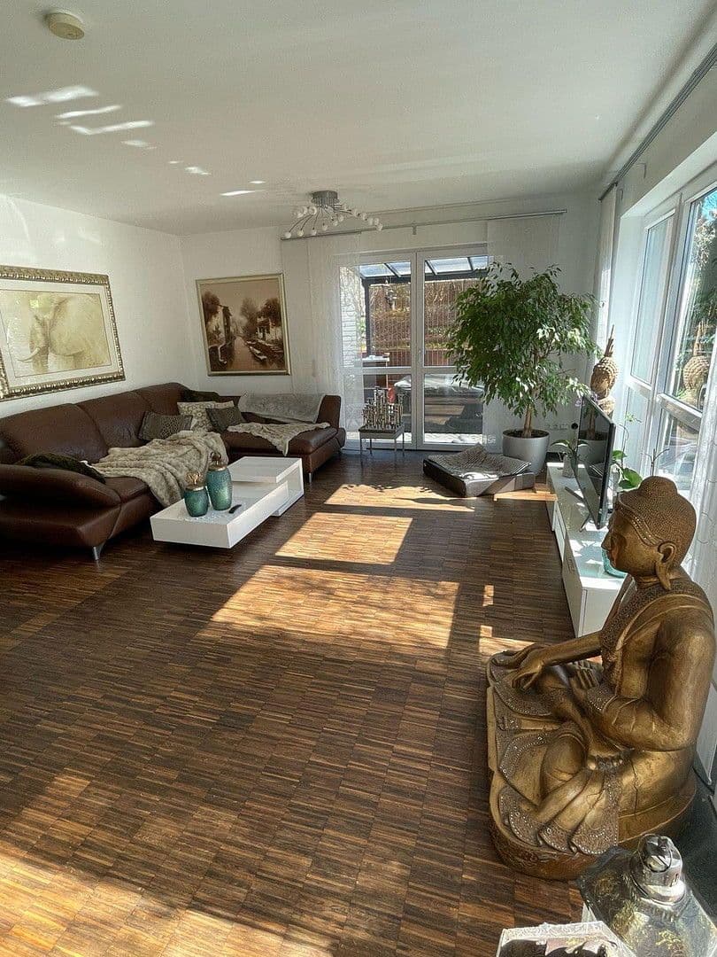 Prenájom domu 145 m², pozemek 800 m², Fischach, Bavorsko Prenájom domu 145 m², pozemek 800 m², Fischach, Bavorsko