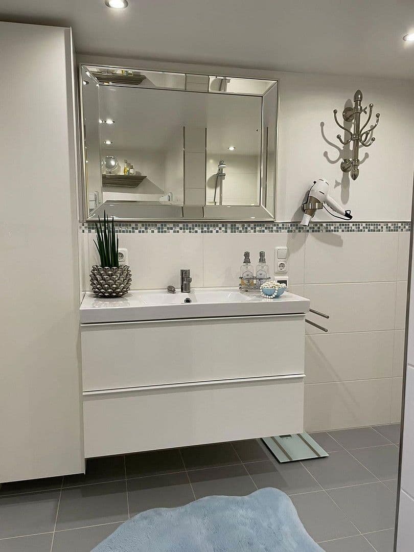 Predaj domu 200 m², pozemek 278 m², Brauereistraße 2, Krummhörn, Dolné Sasko Predaj domu 200 m², pozemek 278 m², Brauereistraße 2, Krummhörn, Dolné Sasko