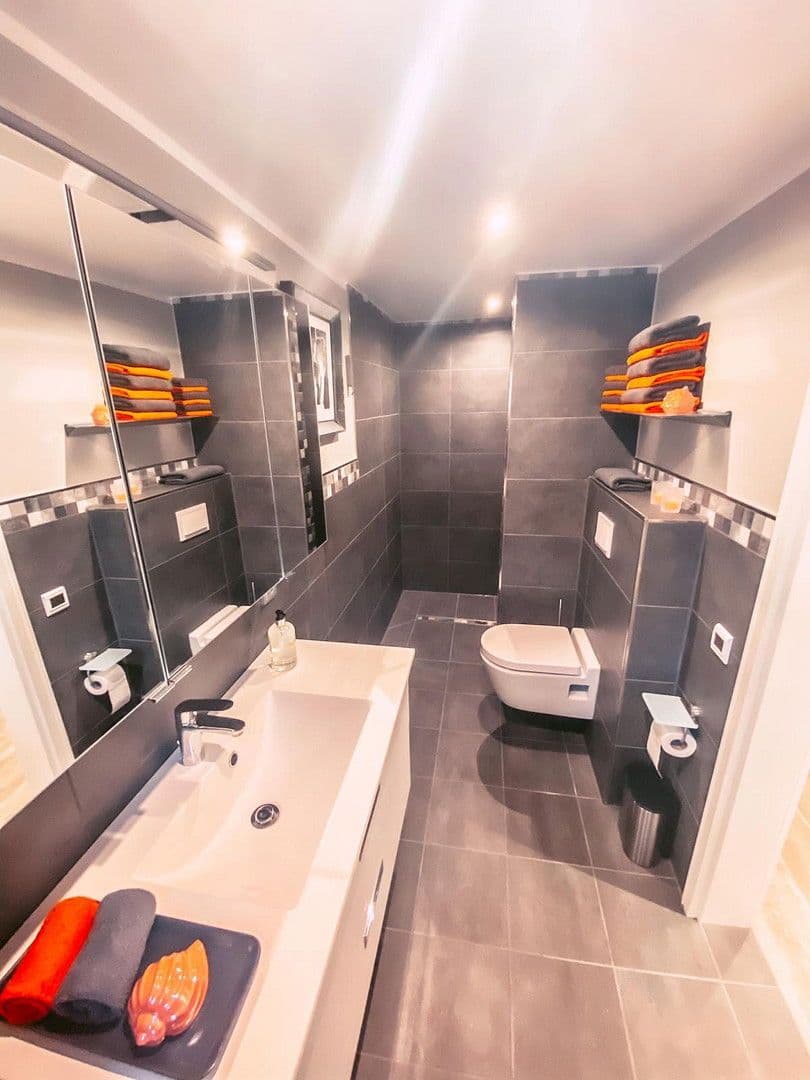 Predaj domu 200 m², pozemek 278 m², Brauereistraße 2, Krummhörn, Dolné Sasko Predaj domu 200 m², pozemek 278 m², Brauereistraße 2, Krummhörn, Dolné Sasko