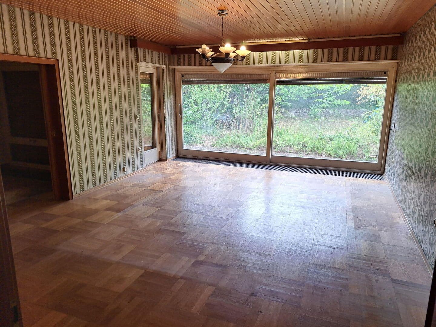 Predaj domu 180 m², pozemek 541 m², Mannheim, Bádensko-Wurttembersko Predaj domu 180 m², pozemek 541 m², Mannheim, Bádensko-Wurttembersko