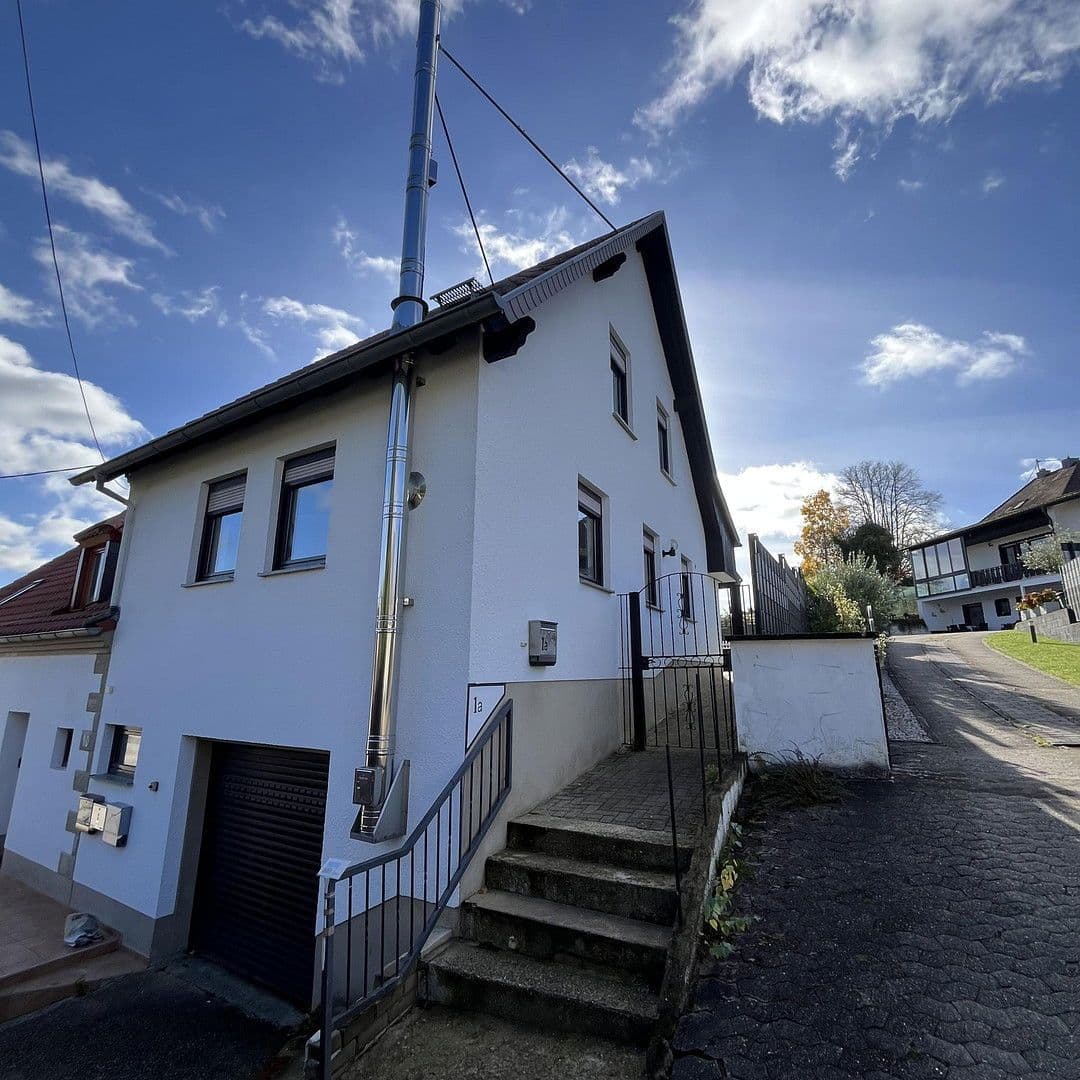 Predaj domu 307 m², pozemek 500 m², Auf der Adt 10, Saarbrücken, Sársko Predaj domu 307 m², pozemek 500 m², Auf der Adt 10, Saarbrücken, Sársko