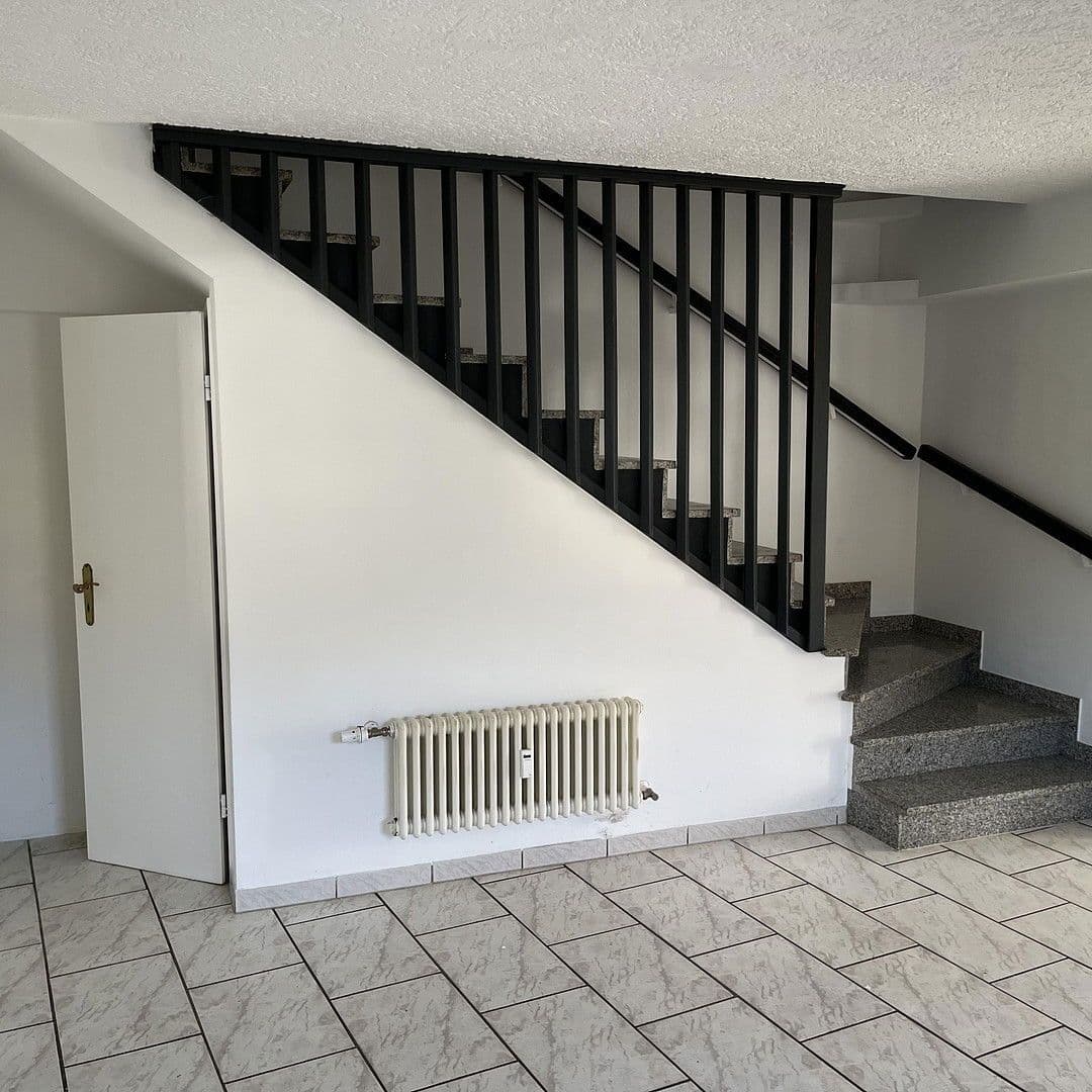 Predaj domu 307 m², pozemek 500 m², Auf der Adt 10, Saarbrücken, Sársko Predaj domu 307 m², pozemek 500 m², Auf der Adt 10, Saarbrücken, Sársko