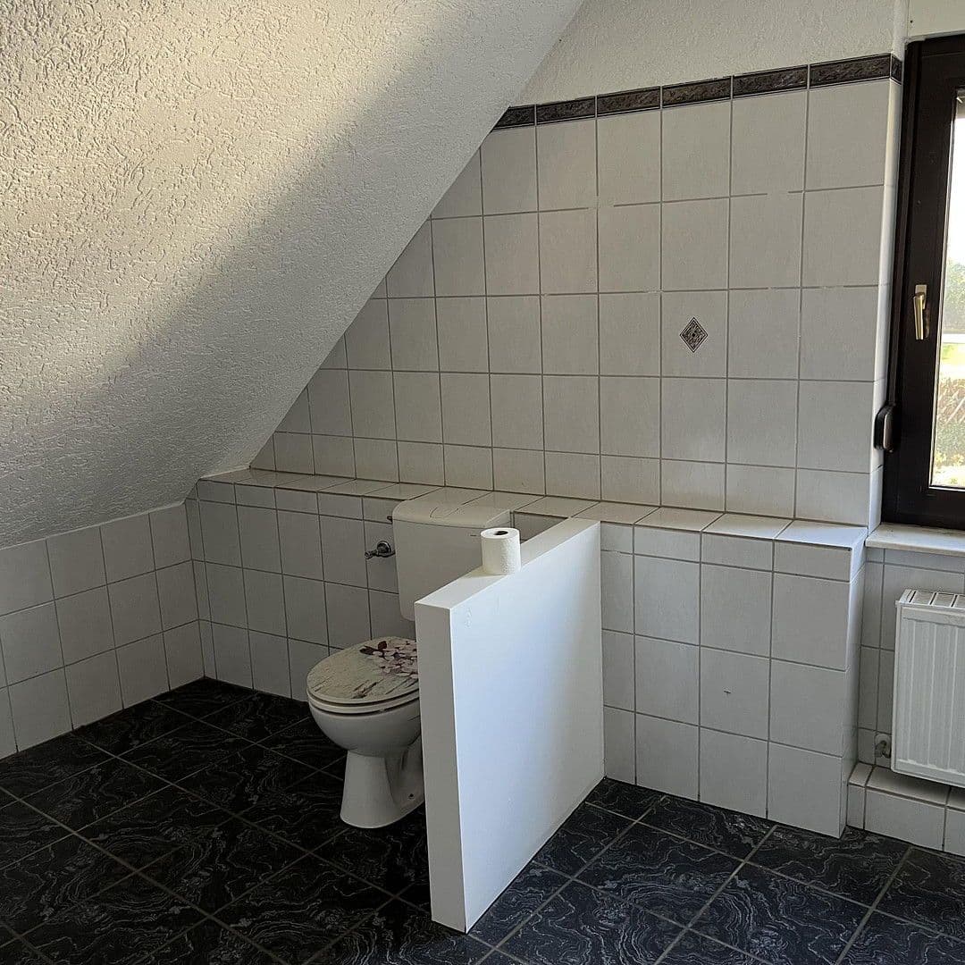 Predaj domu 307 m², pozemek 500 m², Auf der Adt 10, Saarbrücken, Sársko Predaj domu 307 m², pozemek 500 m², Auf der Adt 10, Saarbrücken, Sársko