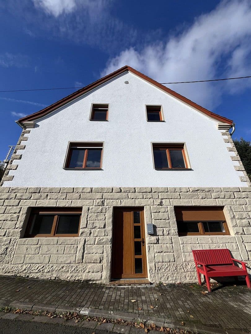 Predaj domu 307 m², pozemek 500 m², Auf der Adt 10, Saarbrücken, Sársko Predaj domu 307 m², pozemek 500 m², Auf der Adt 10, Saarbrücken, Sársko