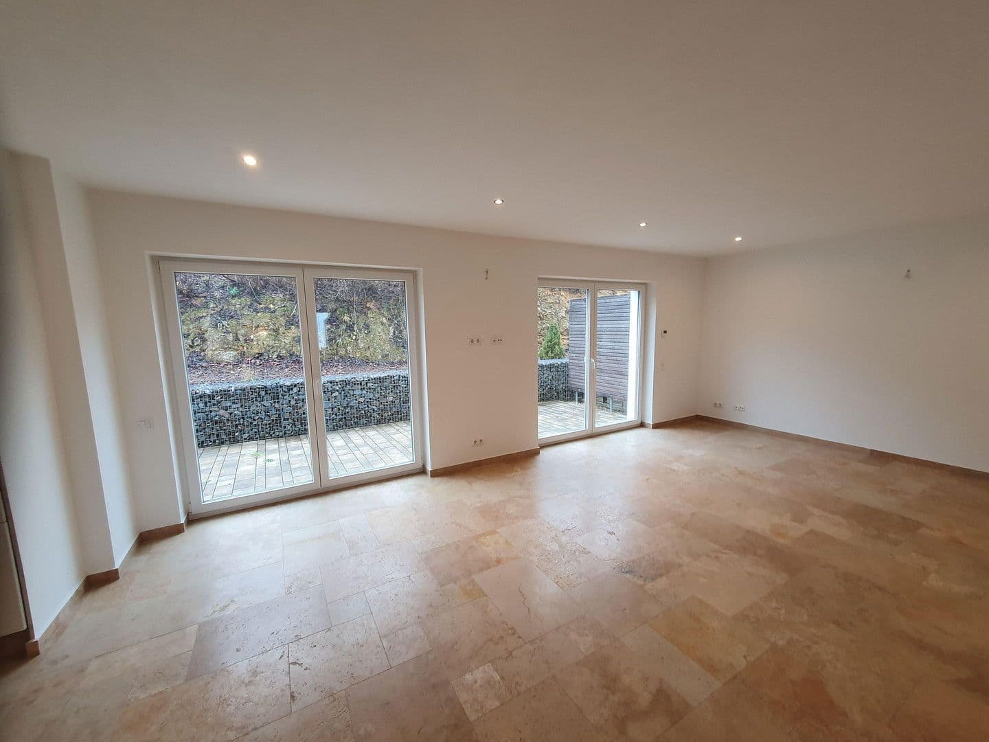 Prenájom domu 155 m², pozemek 300 m², Am Kollergang 4, Nittendorf, Bavorsko Prenájom domu 155 m², pozemek 300 m², Am Kollergang 4, Nittendorf, Bavorsko