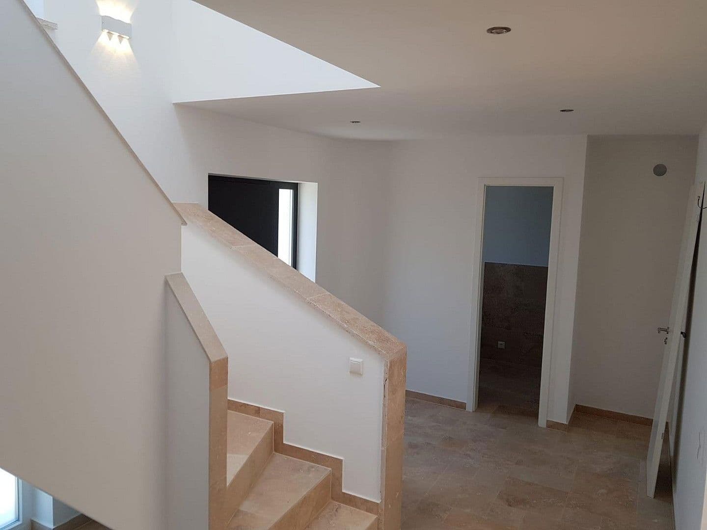 Prenájom domu 155 m², pozemek 300 m², Am Kollergang 4, Nittendorf, Bavorsko Prenájom domu 155 m², pozemek 300 m², Am Kollergang 4, Nittendorf, Bavorsko