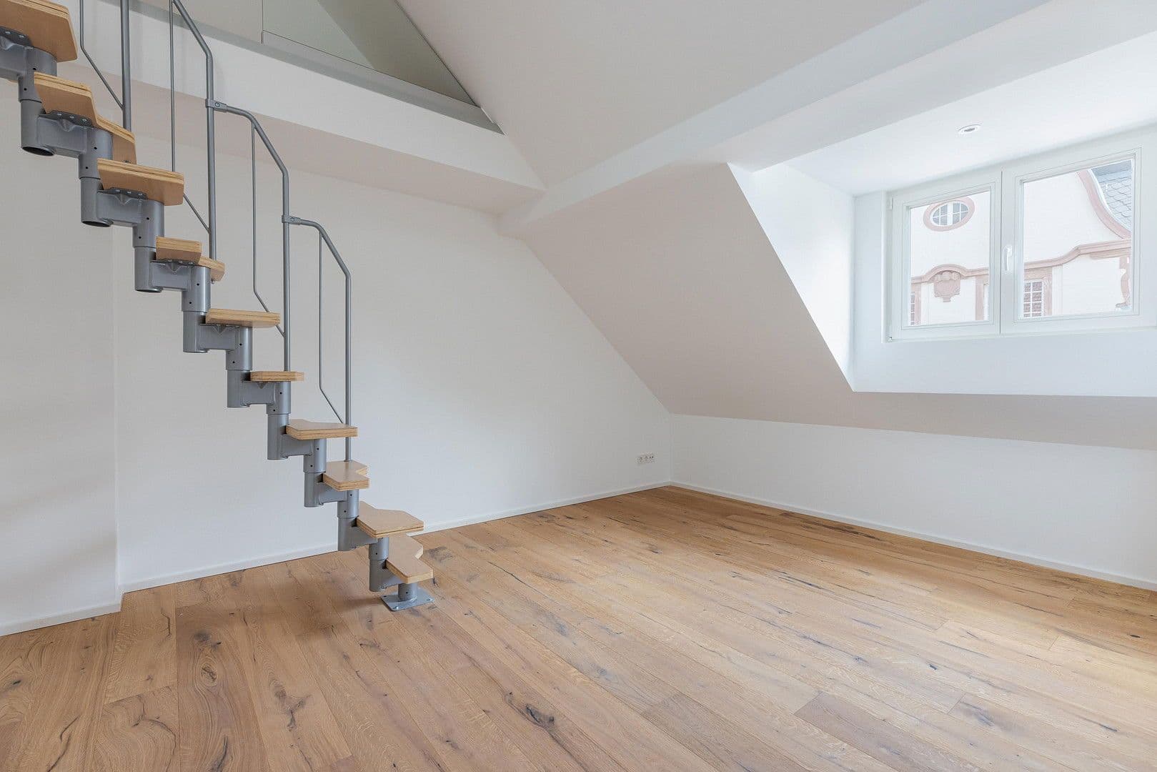 Predaj bytu 5-izbový 170 m², Krafftstraße 1, Offenbach, Hesensko Predaj bytu 5-izbový 170 m², Krafftstraße 1, Offenbach, Hesensko