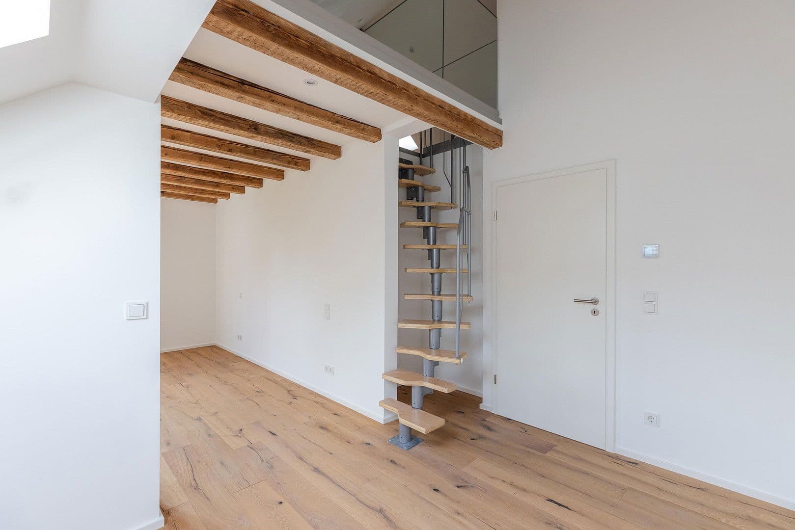 Predaj bytu 5-izbový 170 m², Krafftstraße 1, Offenbach, Hesensko Predaj bytu 5-izbový 170 m², Krafftstraße 1, Offenbach, Hesensko