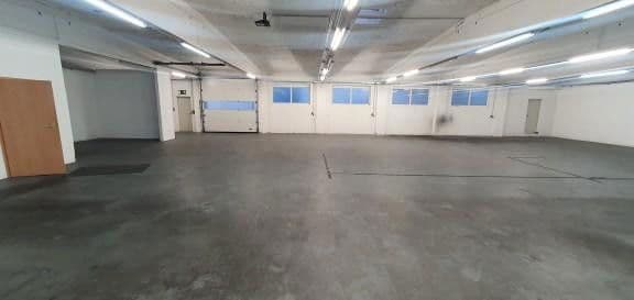 Prenájom nebytového priestoru 400 m², Dieselstr. 13, Arnsberg, Severné Porýnie - Westfálsko Prenájom nebytového priestoru 400 m², Dieselstr. 13, Arnsberg, Severné Porýnie - Westfálsko