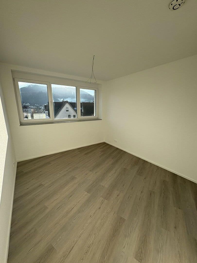 Prenájom bytu 98 m², Petrusstraße 9, Albstadt, Bádensko-Wurttembersko Prenájom bytu 98 m², Petrusstraße 9, Albstadt, Bádensko-Wurttembersko