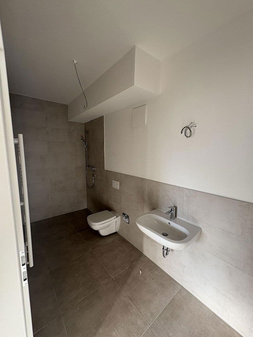 Prenájom bytu 98 m², Petrusstraße 9, Albstadt, Bádensko-Wurttembersko Prenájom bytu 98 m², Petrusstraße 9, Albstadt, Bádensko-Wurttembersko