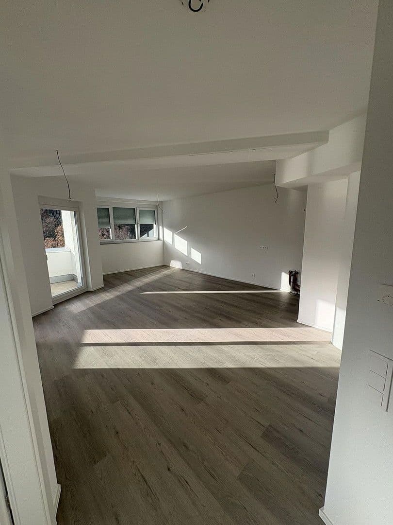 Prenájom bytu 98 m², Petrusstraße 9, Albstadt, Bádensko-Wurttembersko Prenájom bytu 98 m², Petrusstraße 9, Albstadt, Bádensko-Wurttembersko
