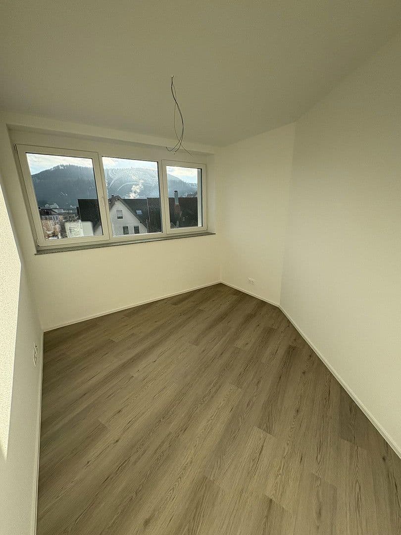 Prenájom bytu 98 m², Petrusstraße 9, Albstadt, Bádensko-Wurttembersko Prenájom bytu 98 m², Petrusstraße 9, Albstadt, Bádensko-Wurttembersko