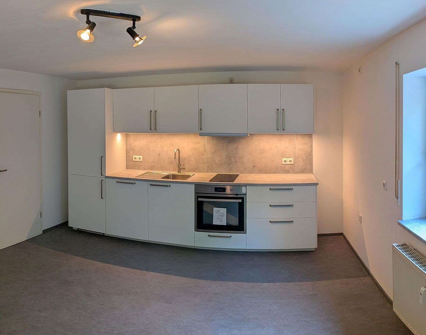 Prenájom bytu 1-izbový 30 m², Herzogenaurach, Bavorsko Prenájom bytu 1-izbový 30 m², Herzogenaurach, Bavorsko