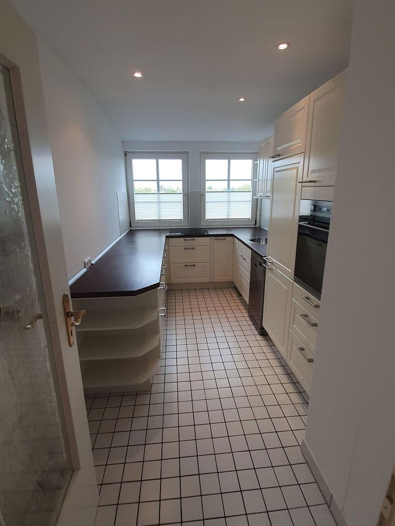 Predaj bytu 3-izbový 106 m², Berlin, Berlín Predaj bytu 3-izbový 106 m², Berlin, Berlín