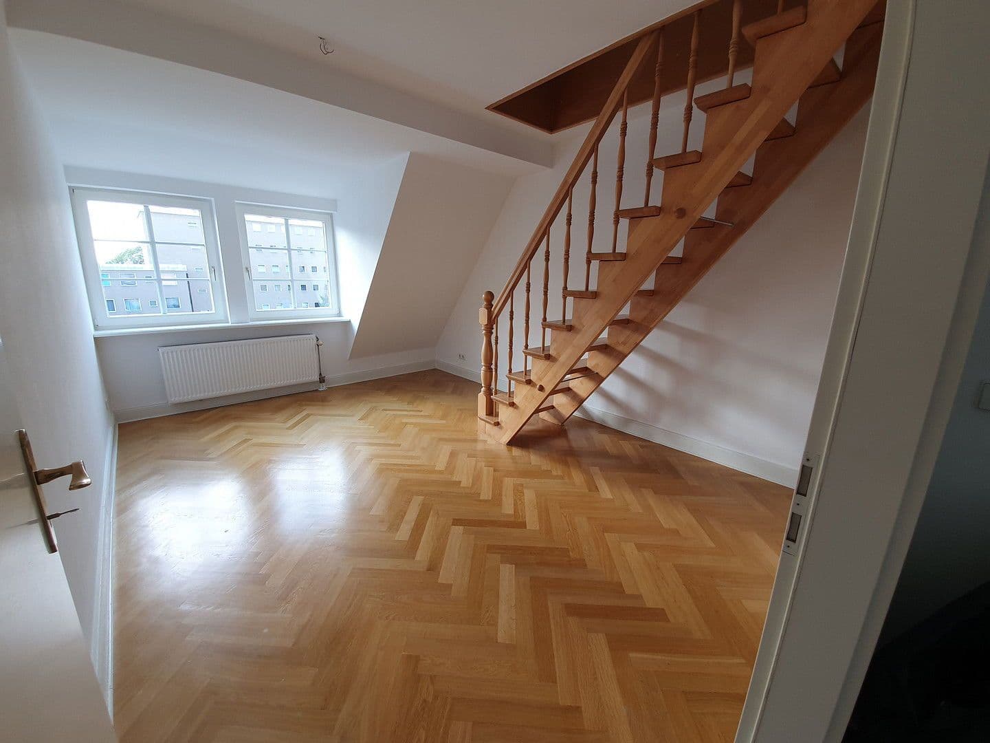 Predaj bytu 3-izbový 106 m², Berlin, Berlín Predaj bytu 3-izbový 106 m², Berlin, Berlín