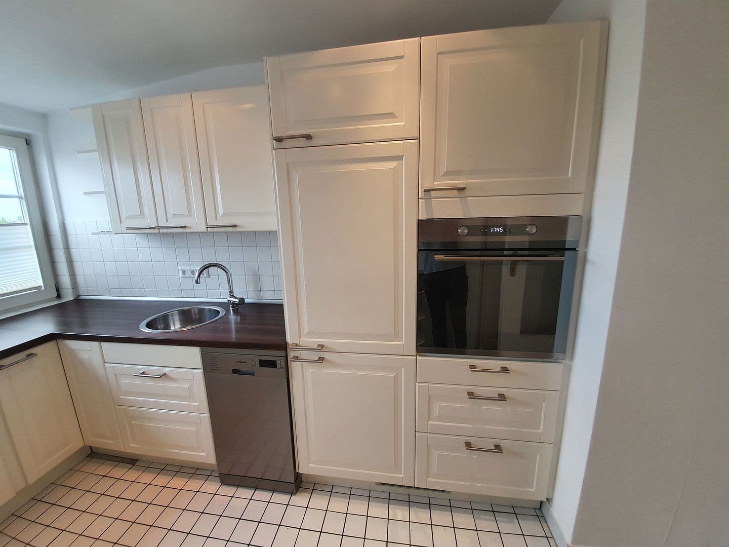 Predaj bytu 3-izbový 106 m², Berlin, Berlín Predaj bytu 3-izbový 106 m², Berlin, Berlín