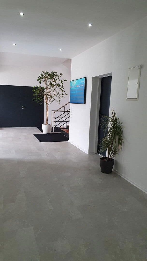 Prenájom kancelárie 2.000 m², Nagold, Bádensko-Wurttembersko Prenájom kancelárie 2.000 m², Nagold, Bádensko-Wurttembersko