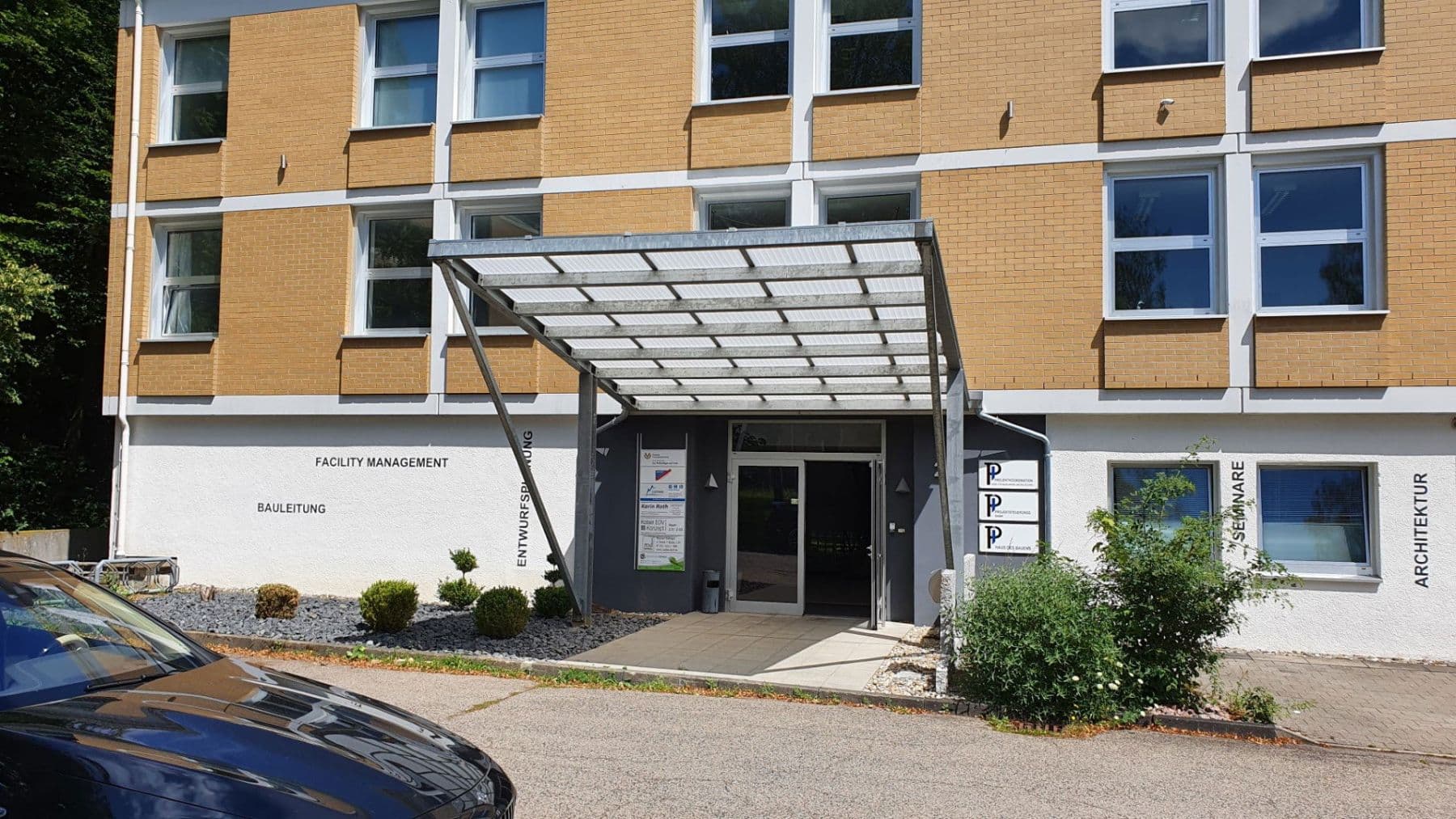 Prenájom kancelárie 2.000 m², Nagold, Bádensko-Wurttembersko Prenájom kancelárie 2.000 m², Nagold, Bádensko-Wurttembersko