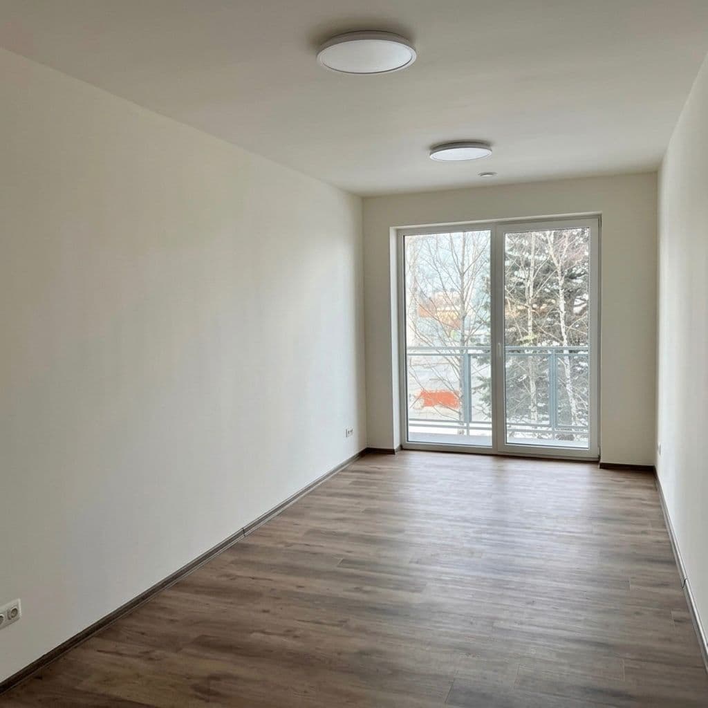 Prenájom bytu 2-izbový 70 m², Okružní, Jihlava, Kraj Vysočina Prenájom bytu 2-izbový 70 m², Okružní, Jihlava, Kraj Vysočina