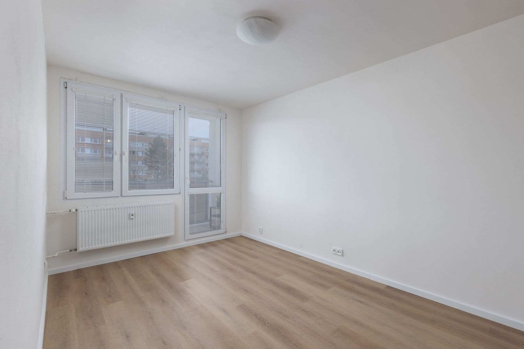 Prenájom bytu 2-izbový 40 m², Golfová, Praha, Praha Prenájom bytu 2-izbový 40 m², Golfová, Praha, Praha