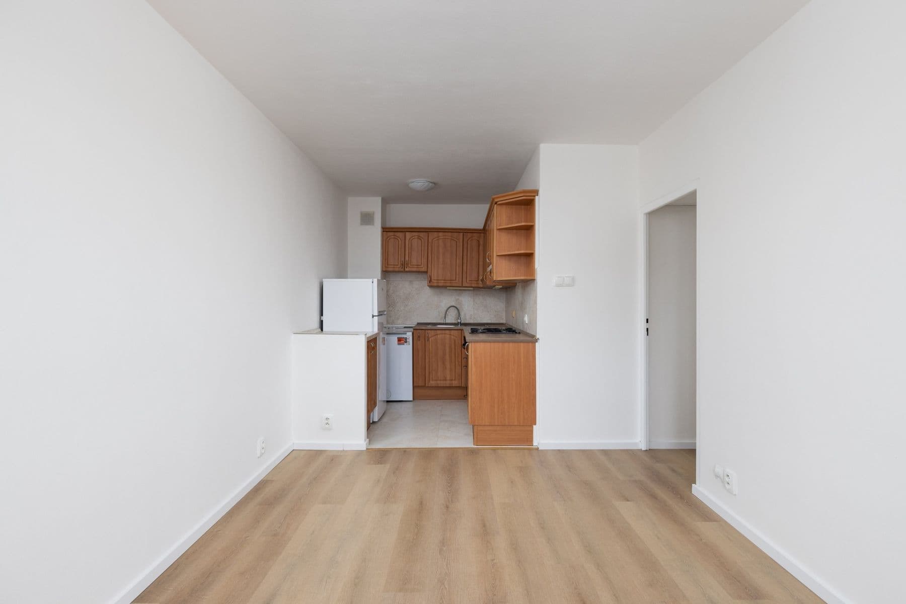 Prenájom bytu 2-izbový 40 m², Golfová, Praha, Praha Prenájom bytu 2-izbový 40 m², Golfová, Praha, Praha