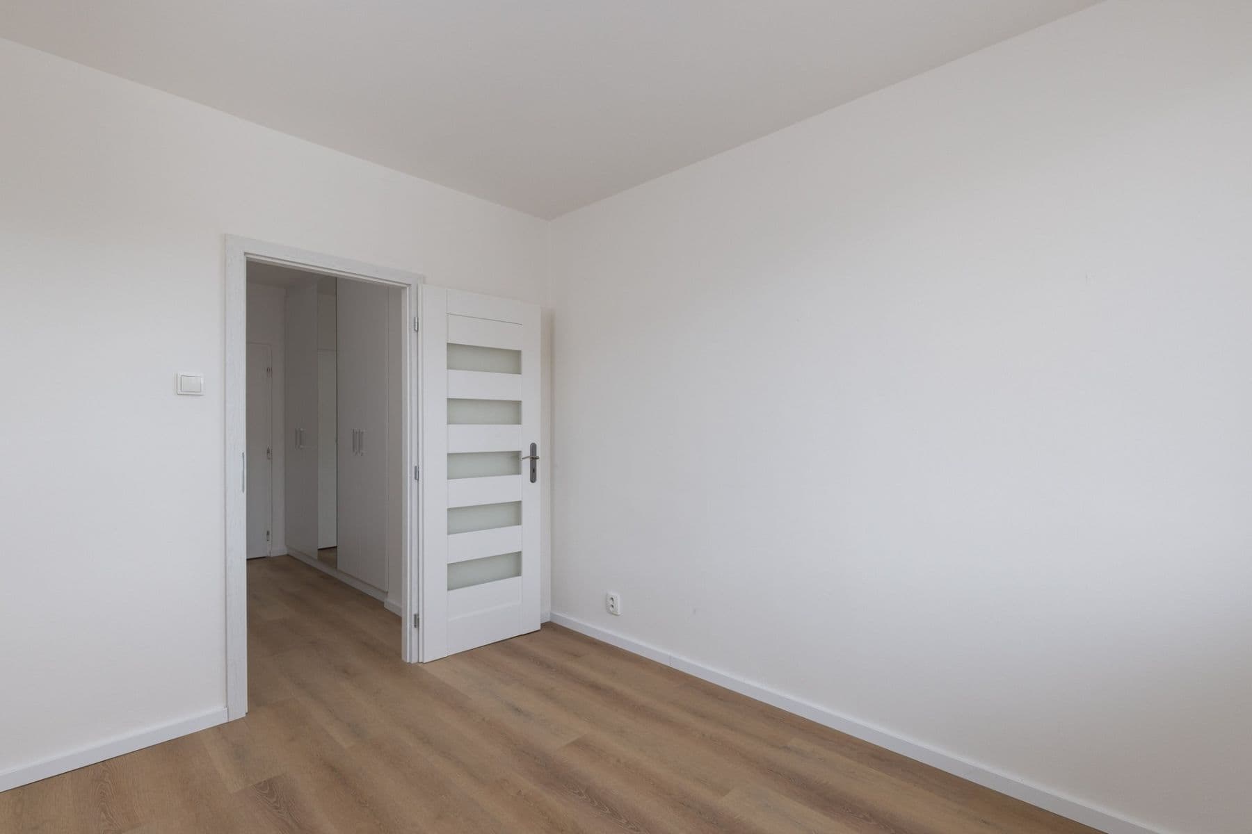 Prenájom bytu 2-izbový 40 m², Golfová, Praha, Praha Prenájom bytu 2-izbový 40 m², Golfová, Praha, Praha