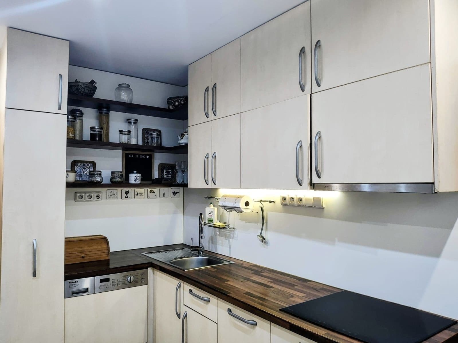 Predaj bytu 2-izbový 53 m², Evropská, Praha, Praha Predaj bytu 2-izbový 53 m², Evropská, Praha, Praha