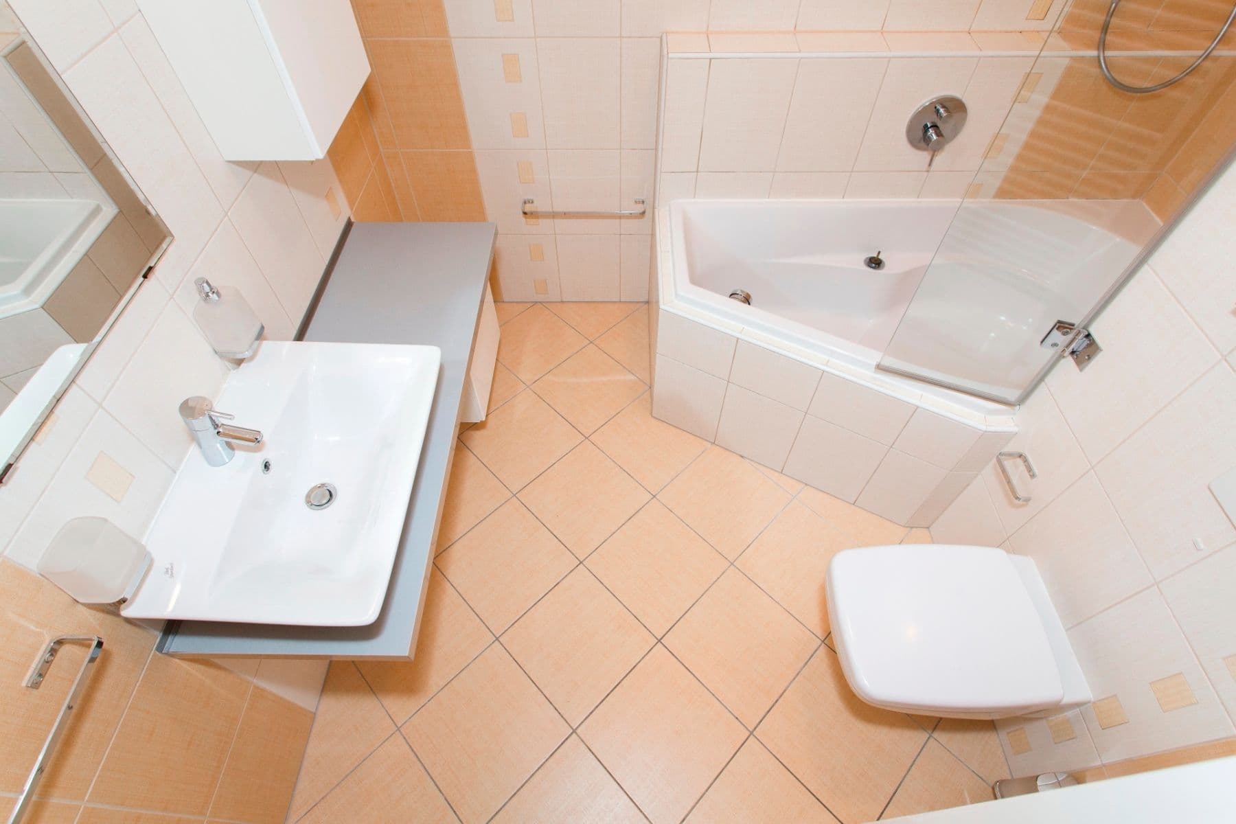 Prenájom bytu 2-izbový 39 m², Raichlova, Praha, Praha Prenájom bytu 2-izbový 39 m², Raichlova, Praha, Praha