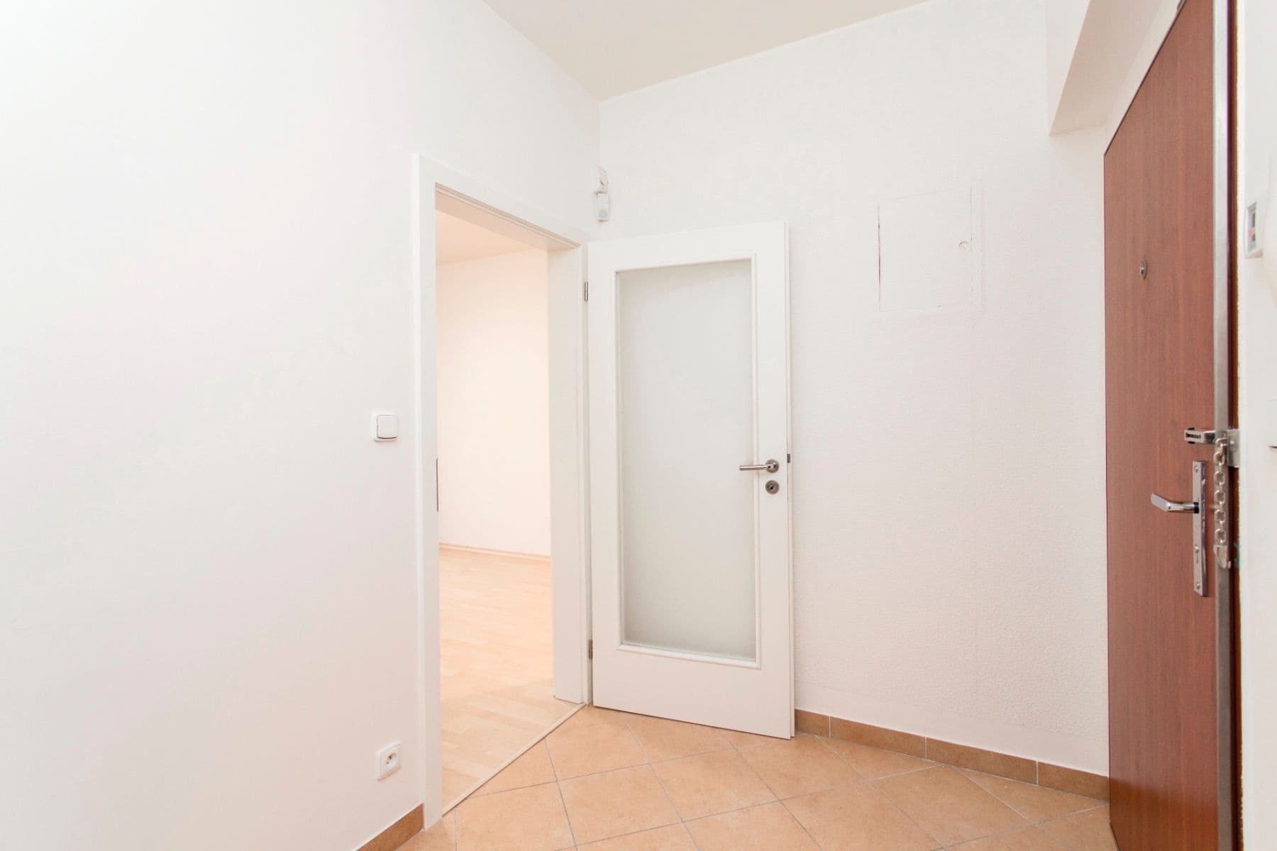 Prenájom bytu 2-izbový 39 m², Raichlova, Praha, Praha Prenájom bytu 2-izbový 39 m², Raichlova, Praha, Praha