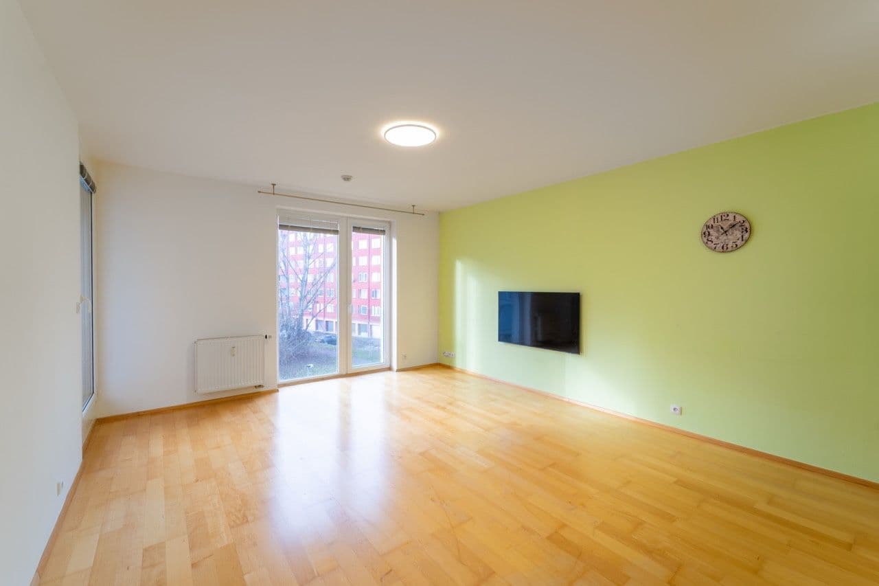 Prenájom bytu 2-izbový 53 m², Zubrnická, Praha, Praha Prenájom bytu 2-izbový 53 m², Zubrnická, Praha, Praha