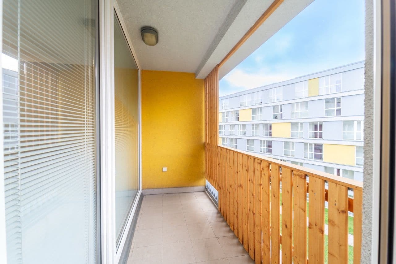 Prenájom bytu 2-izbový 53 m², Zubrnická, Praha, Praha Prenájom bytu 2-izbový 53 m², Zubrnická, Praha, Praha