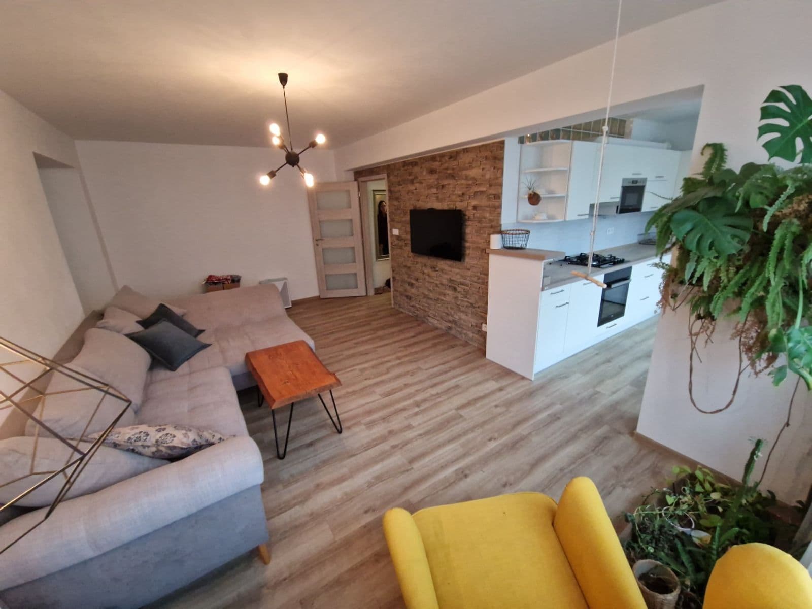 Prenájom bytu 4-izbový 82 m², Havlíčkova, Mladá Boleslav, Středočeský kraj Prenájom bytu 4-izbový 82 m², Havlíčkova, Mladá Boleslav, Středočeský kraj