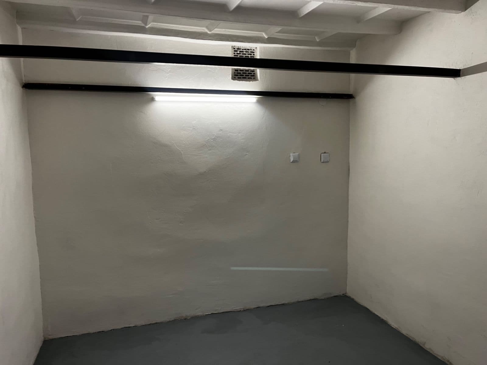 Predaj garáže 19 m², Jana Zajíce, Pardubice, Pardubický kraj Predaj garáže 19 m², Jana Zajíce, Pardubice, Pardubický kraj