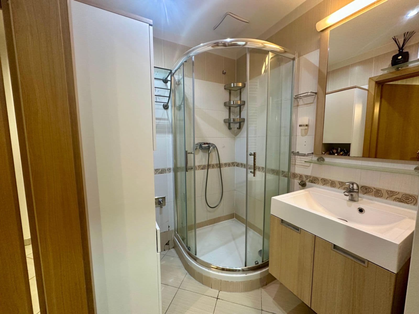 Prenájom bytu 2-izbový 64 m², Tulešická, Praha, Praha Prenájom bytu 2-izbový 64 m², Tulešická, Praha, Praha