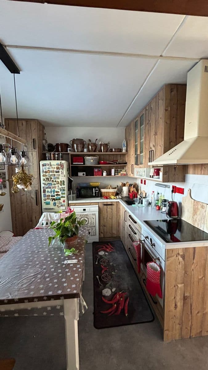 Predaj bytu 3-izbový 80 m², Strojařů, Chrudim, Pardubický kraj Predaj bytu 3-izbový 80 m², Strojařů, Chrudim, Pardubický kraj