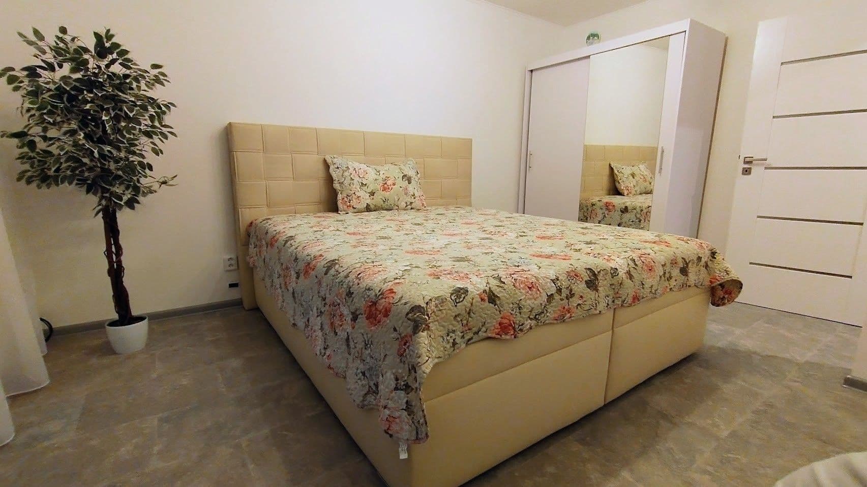 Prenájom bytu 3-izbový 63 m², Bukovany, Jihomoravský kraj Prenájom bytu 3-izbový 63 m², Bukovany, Jihomoravský kraj