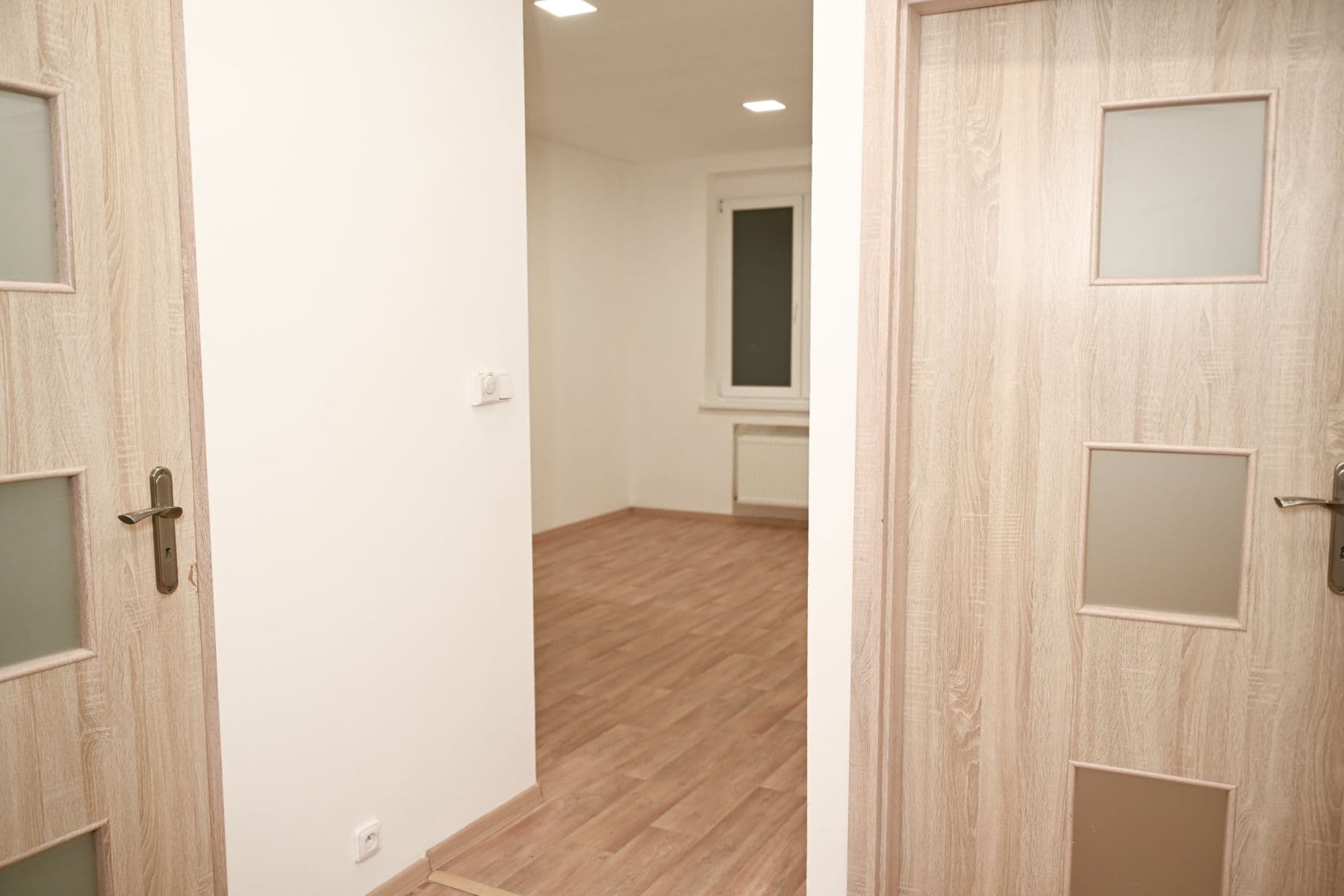 Prenájom bytu 45 m², Družstevní, Praha, Praha Prenájom bytu 45 m², Družstevní, Praha, Praha