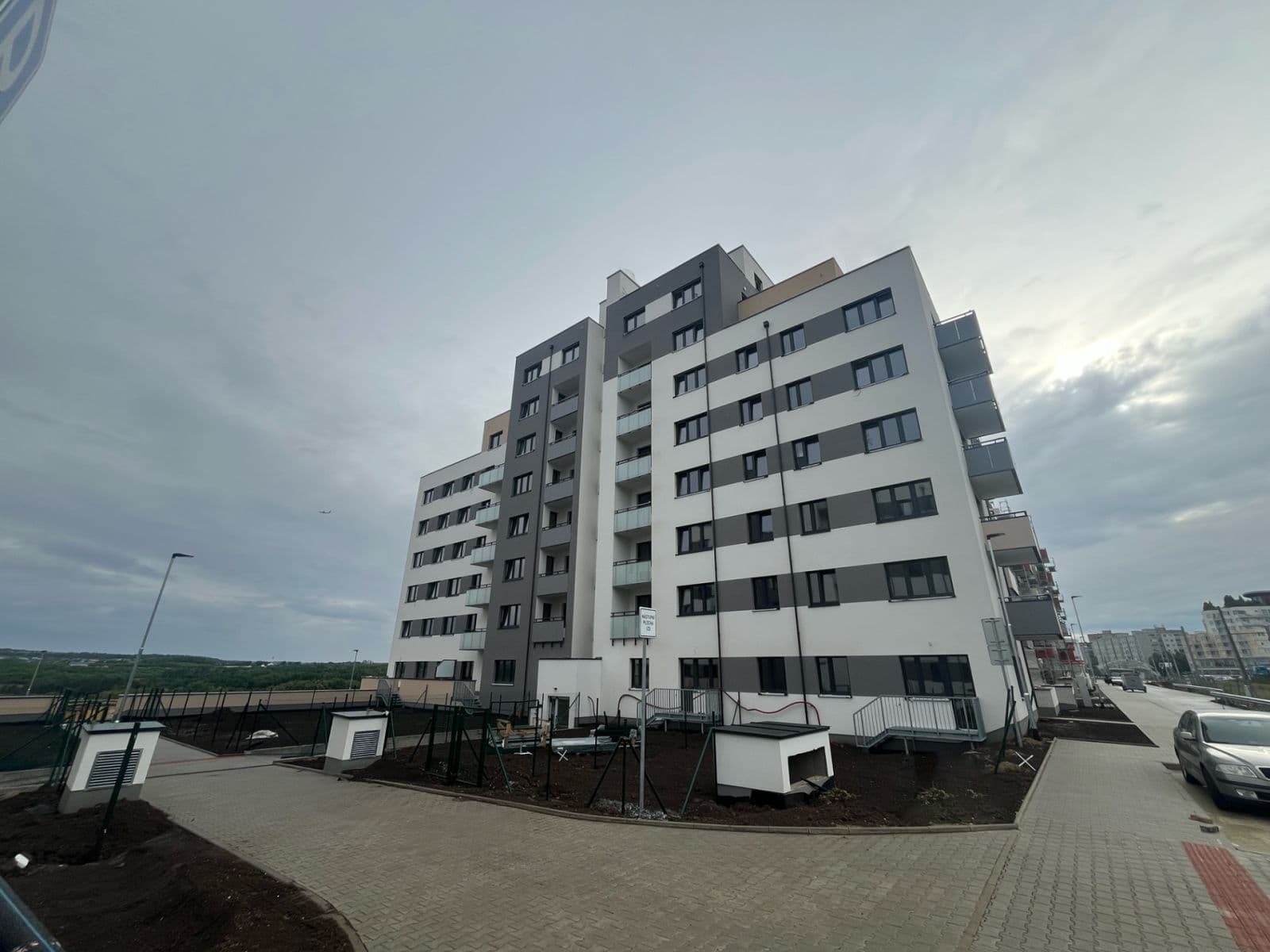 Prenájom bytu 1-izbový 30 m², Fabiánové, Praha, Praha Prenájom bytu 1-izbový 30 m², Fabiánové, Praha, Praha