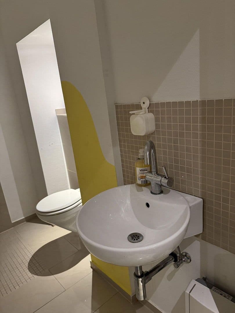 Predaj bytu 2-izbový 66 m², Kirchstr. 39, Düsseldorf, Severné Porýnie - Westfálsko Predaj bytu 2-izbový 66 m², Kirchstr. 39, Düsseldorf, Severné Porýnie - Westfálsko