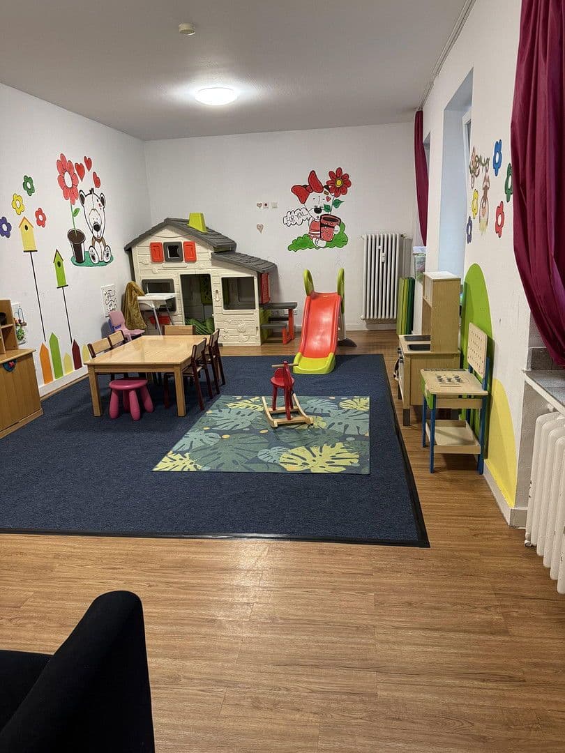 Predaj bytu 2-izbový 66 m², Kirchstr. 39, Düsseldorf, Severné Porýnie - Westfálsko Predaj bytu 2-izbový 66 m², Kirchstr. 39, Düsseldorf, Severné Porýnie - Westfálsko