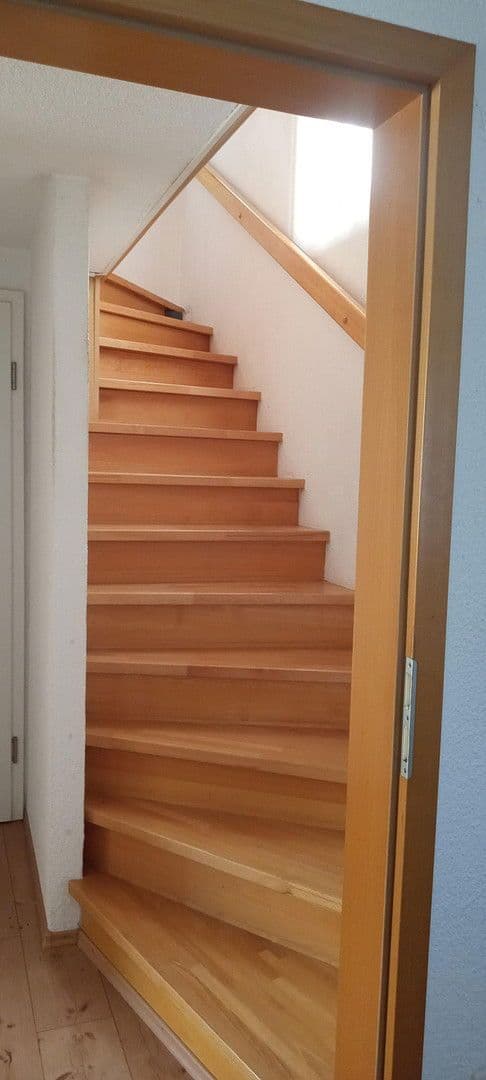 Predaj domu 148 m², pozemek 180 m², Mühlacker, Bádensko-Wurttembersko Predaj domu 148 m², pozemek 180 m², Mühlacker, Bádensko-Wurttembersko