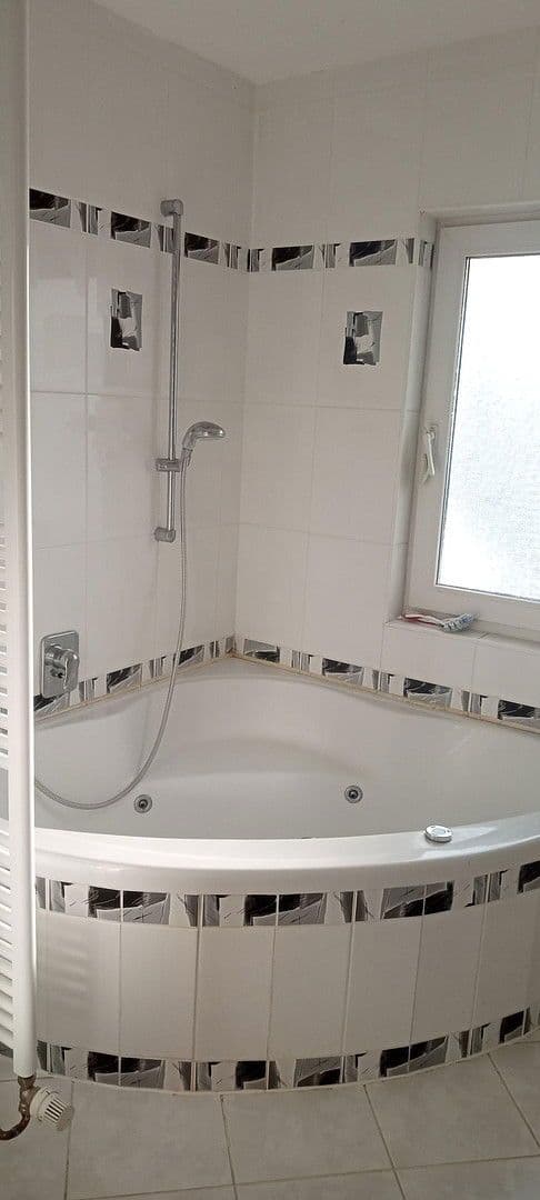 Predaj domu 148 m², pozemek 180 m², Mühlacker, Bádensko-Wurttembersko Predaj domu 148 m², pozemek 180 m², Mühlacker, Bádensko-Wurttembersko