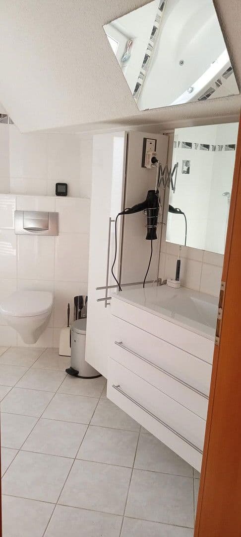 Predaj domu 148 m², pozemek 180 m², Mühlacker, Bádensko-Wurttembersko Predaj domu 148 m², pozemek 180 m², Mühlacker, Bádensko-Wurttembersko